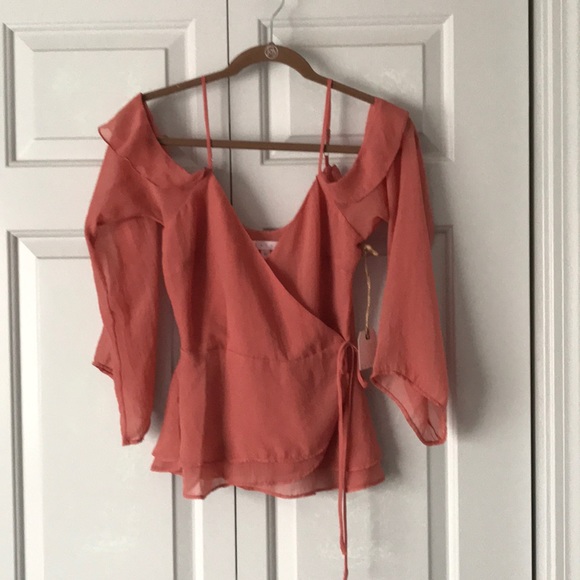 Leith Tops - 3 for$30‼️ Cold shouldered Blouse extra small